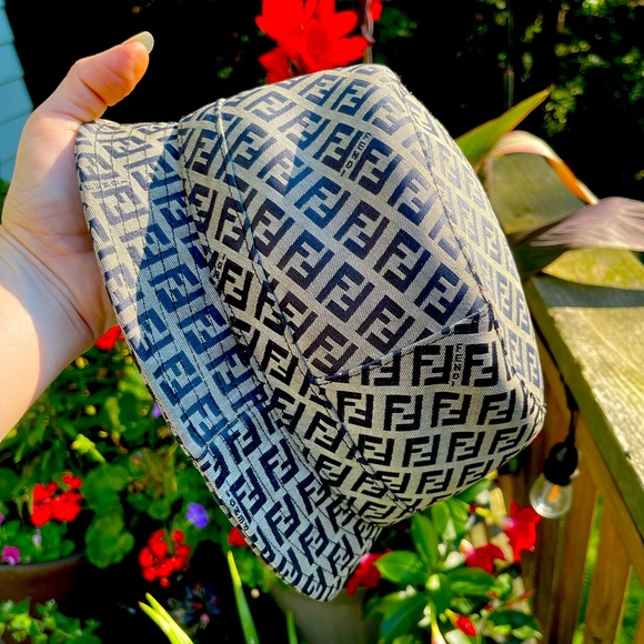 Fendi Accessories - 💯AUTHENTIC FENDI BUCKET HAT NAVY LOGO MONOGRAM GRAY Y2K VINTAGE EUC RARE 🌟